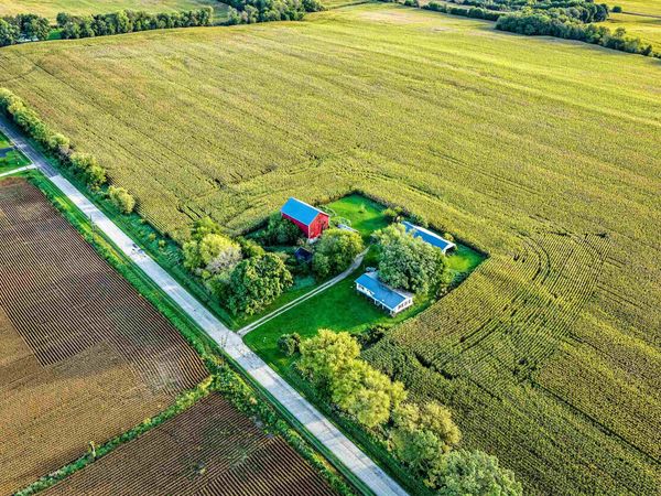 N7004 Faville Road, Lake Mills, WI 53551