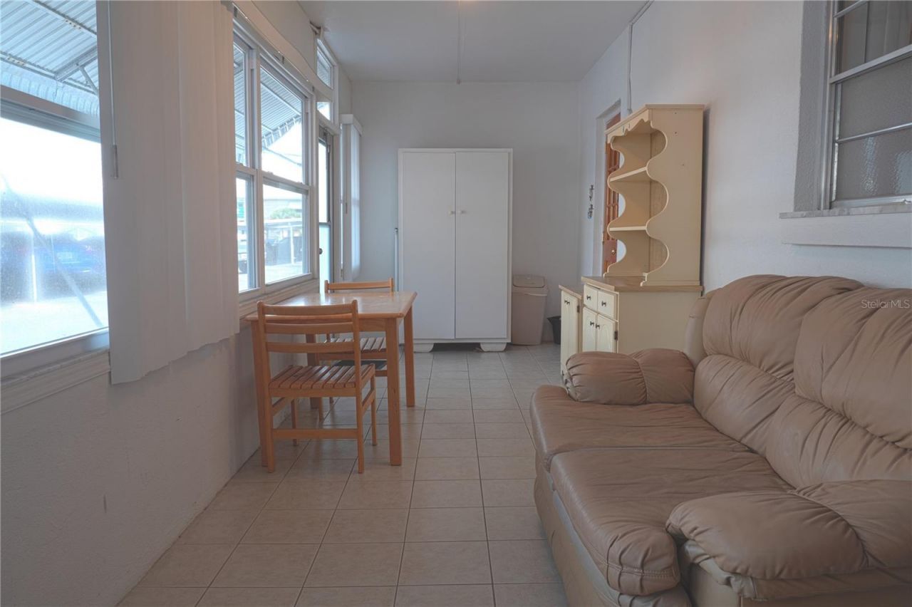 5900 21st Street N, Unit 6, Saint Petersburg, FL 33714 Photo