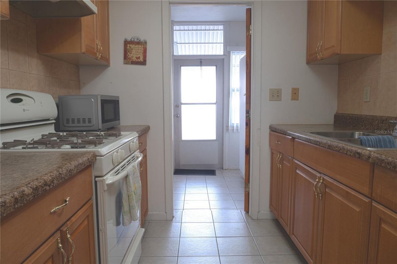 5900 21st Street N, Unit 6, Saint Petersburg, FL 33714 Photo
