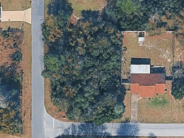 OAK CIRCLE , OCALA, FL 34472