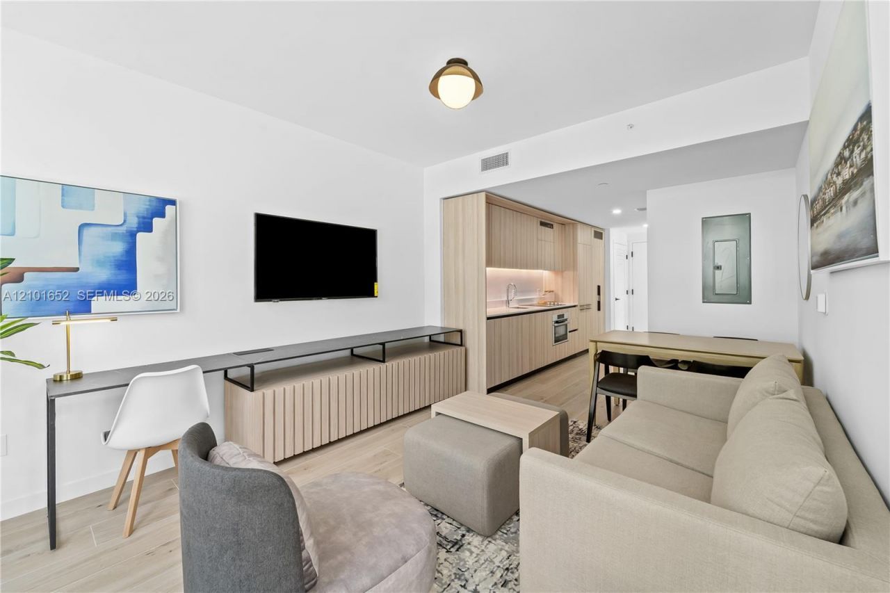 225 N Miami Ave , Unit 912, Miami, FL 33128 Photo
