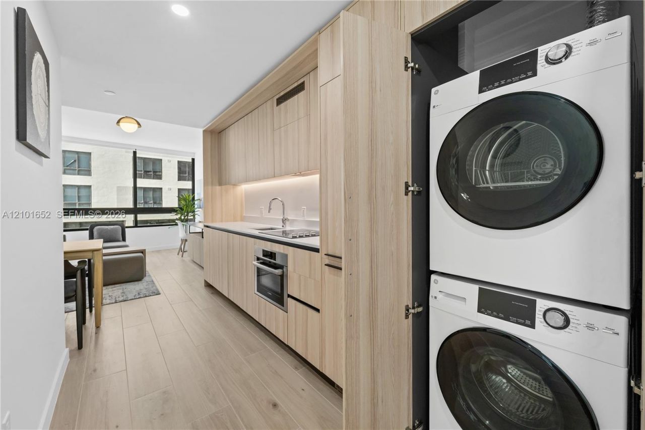 225 N Miami Ave , Unit 912, Miami, FL 33128 Photo