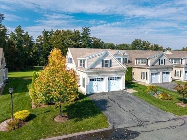 5 Fairway Drive, Unit 5, Topsfield, MA 01983