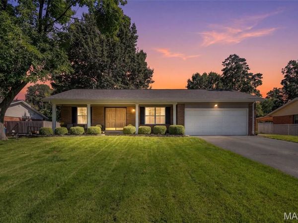 237 Mar El Court, Ellisville, MO 63011