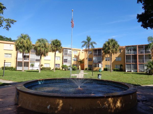 4394 NW 9TH Avenue, Unit 20-1G, Deerfield Beach, FL 33064