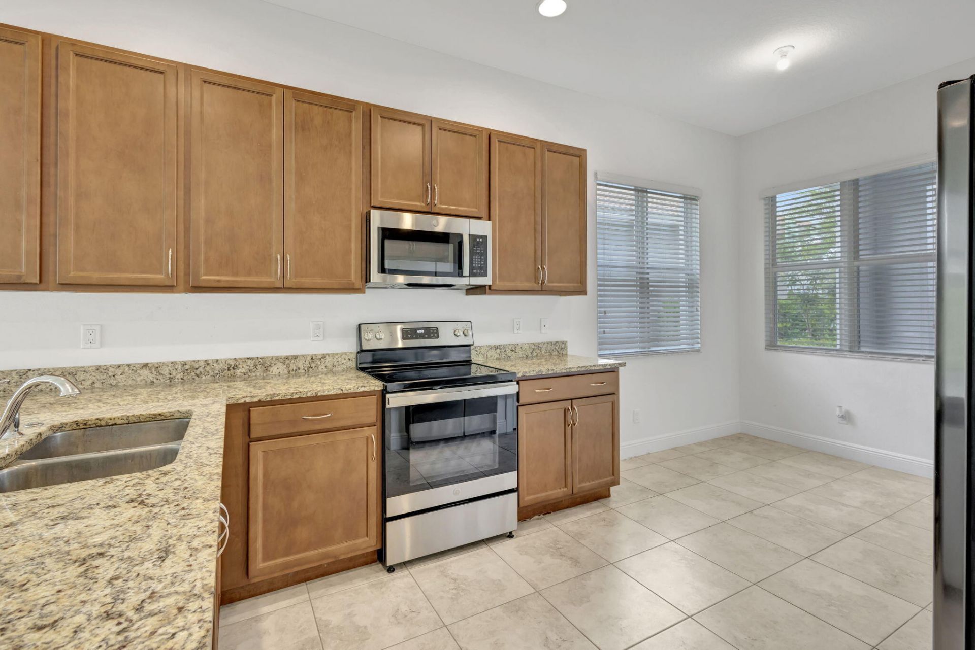 9225 SW Pepoli Way, Port Saint Lucie, FL 34987 Photo