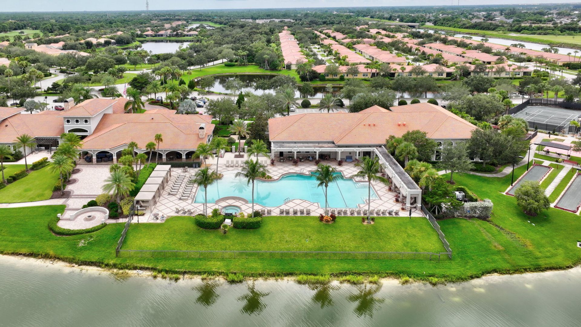 9225 SW Pepoli Way, Port Saint Lucie, FL 34987 Photo