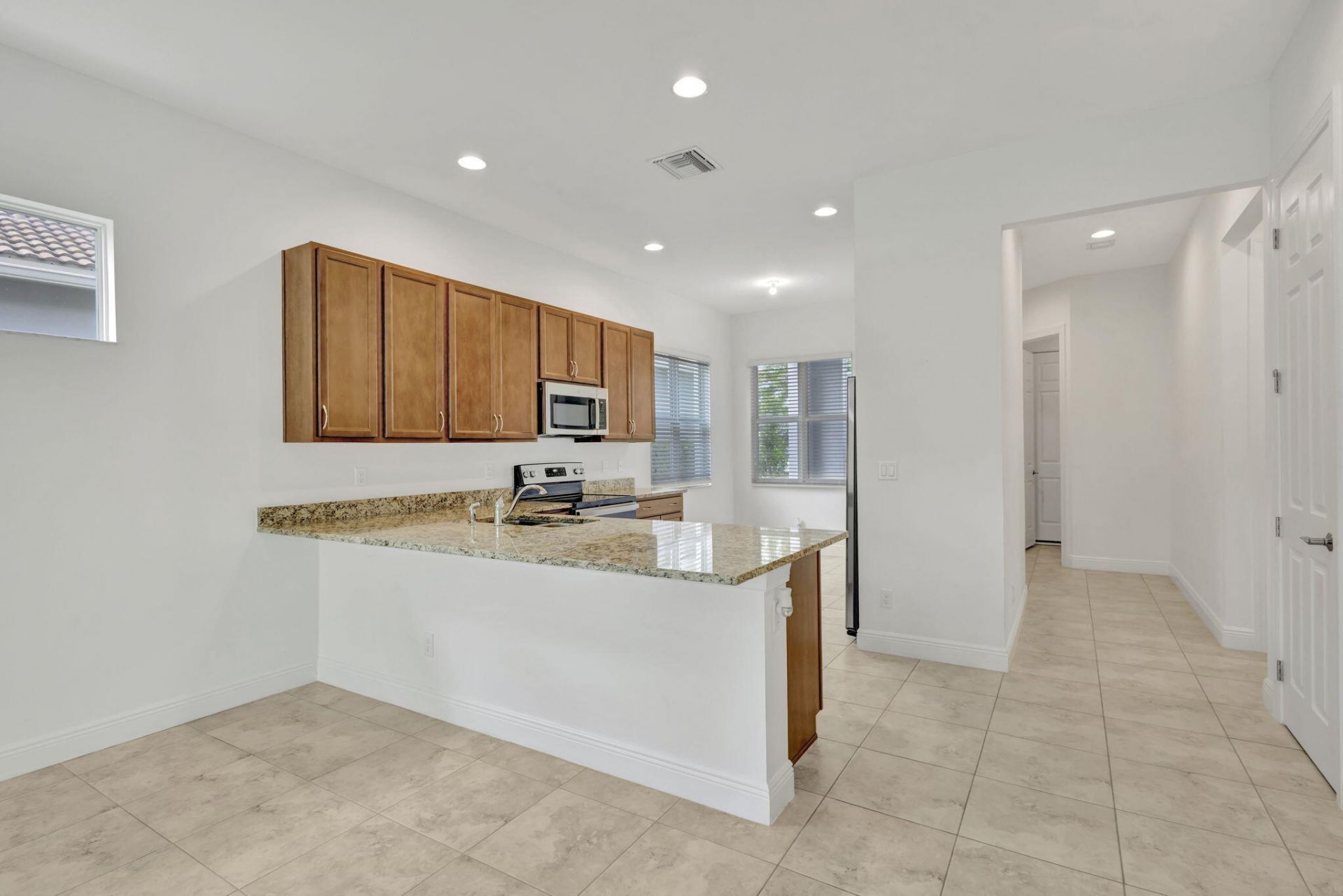 9225 SW Pepoli Way, Port Saint Lucie, FL 34987 Photo