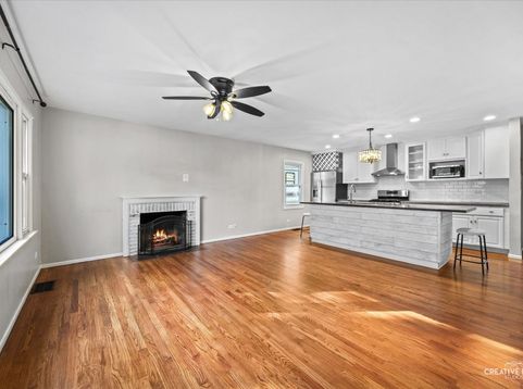 Main Photo