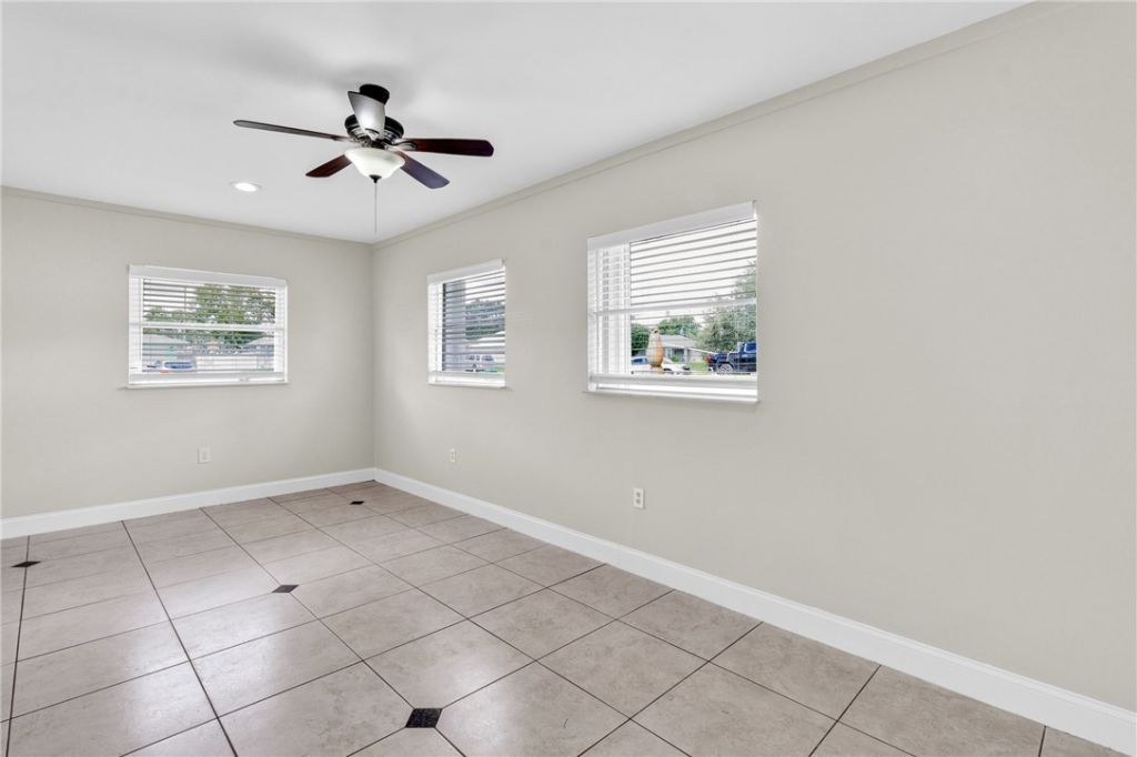 425 Easy Street , Sebastian, FL 32958 Photo