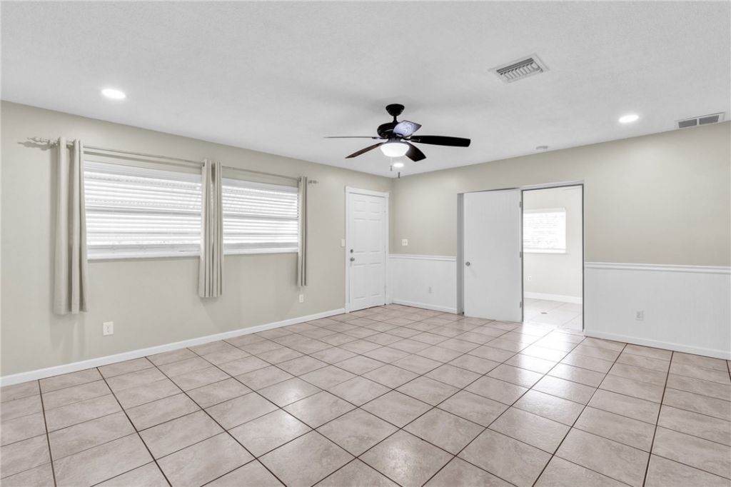 425 Easy Street , Sebastian, FL 32958 Photo