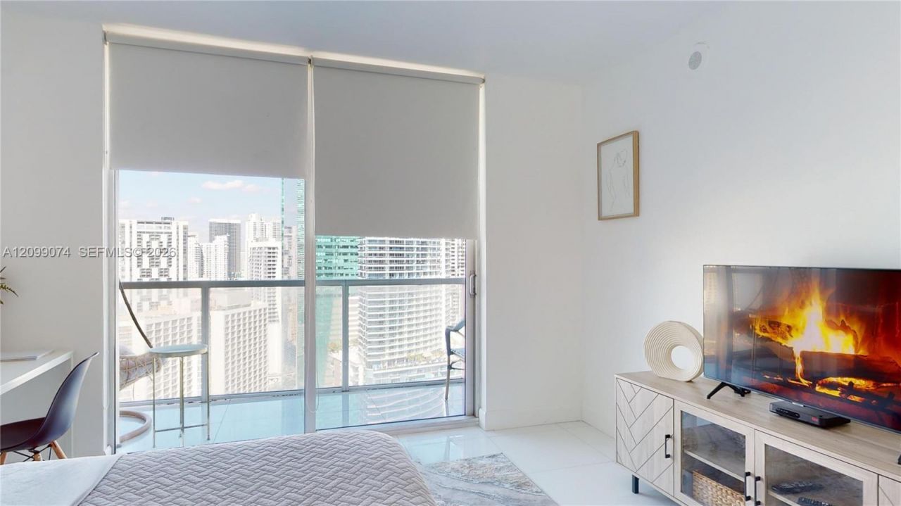 500 Brickell Ave , Unit 3405, Miami, FL 33131 Photo