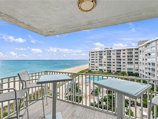 3443 Gulf Shore BLVD N, Unit 515, NAPLES, FL 34103