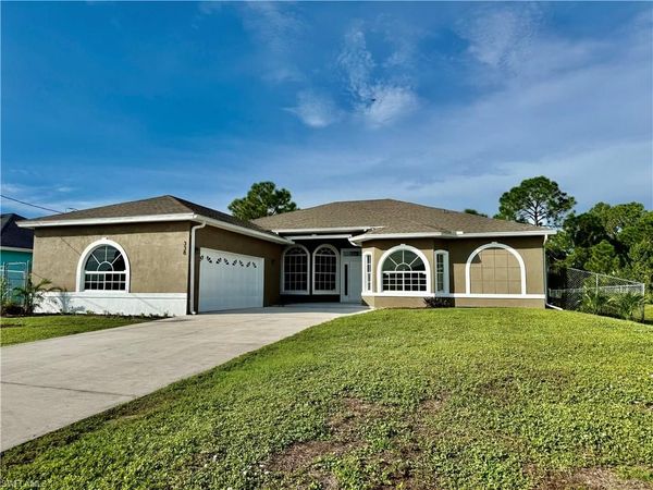 338 Pyramid AVE , LEHIGH ACRES, FL 33974
