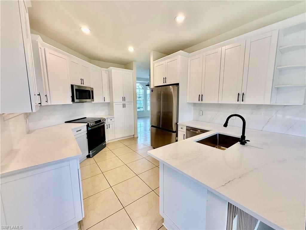 338 Pyramid Ave, Lehigh Acres, FL 33974 Photo