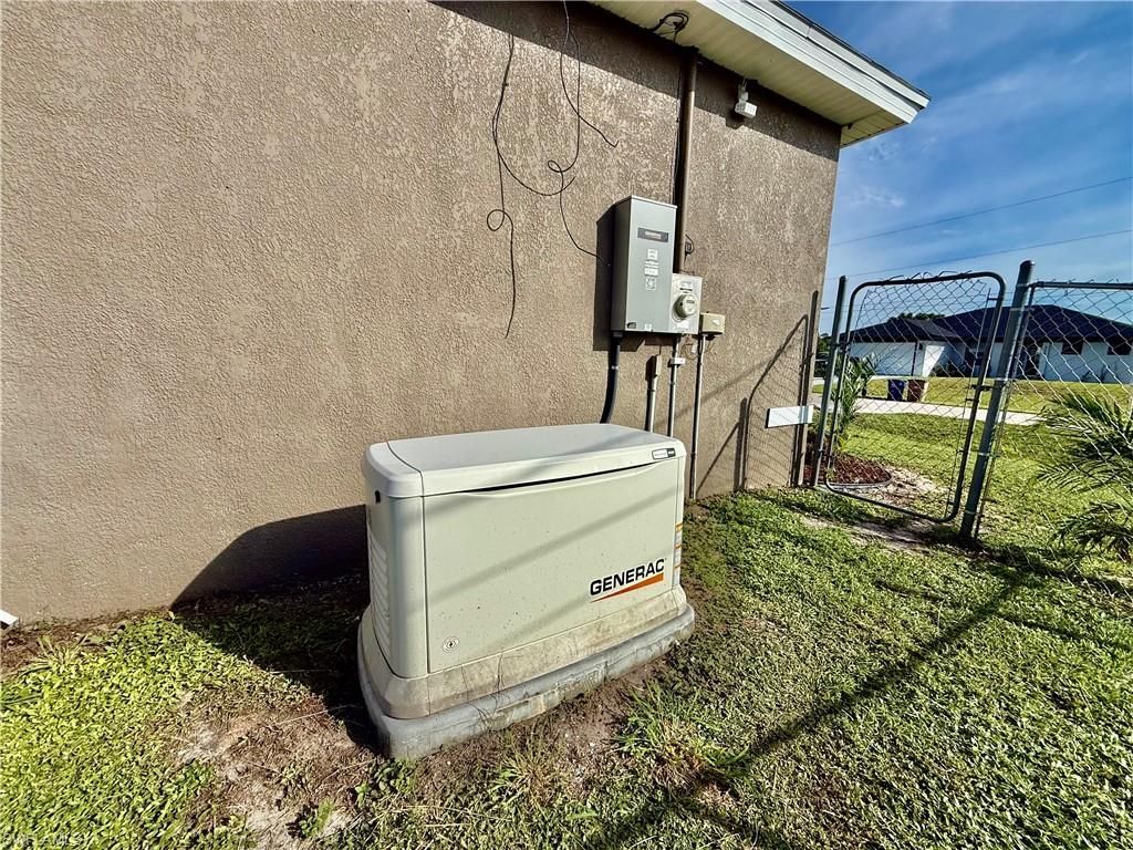 338 Pyramid Ave, Lehigh Acres, FL 33974 Photo