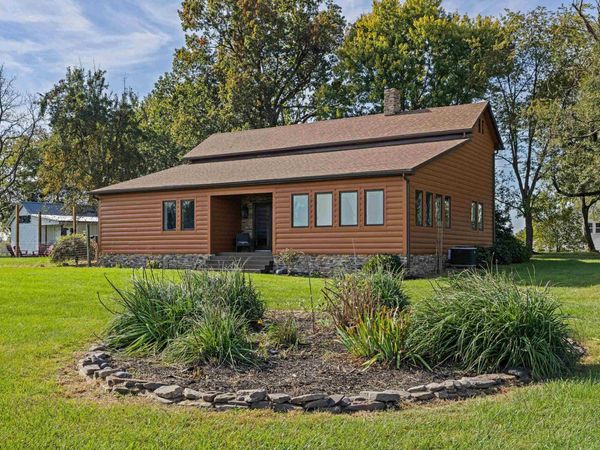 43 VIRGINIA MILLS RD, WEYERS CAVE, VA 24486