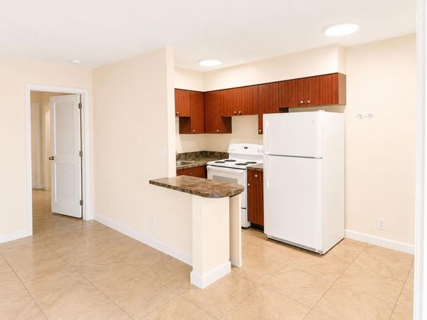 824 NE 16TH Street, Unit 828, Fort Lauderdale, FL 33304