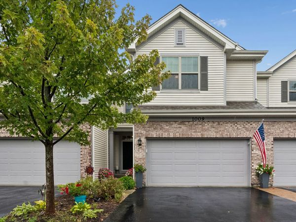 1009 N Auburn Ridge Drive , Palatine, IL 60067