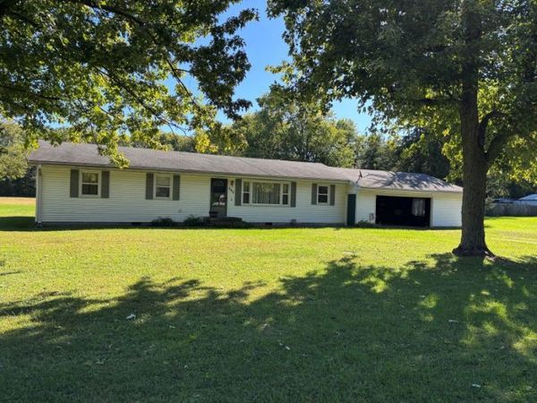 565 N 2nd Street , Sheldon, IL 60966