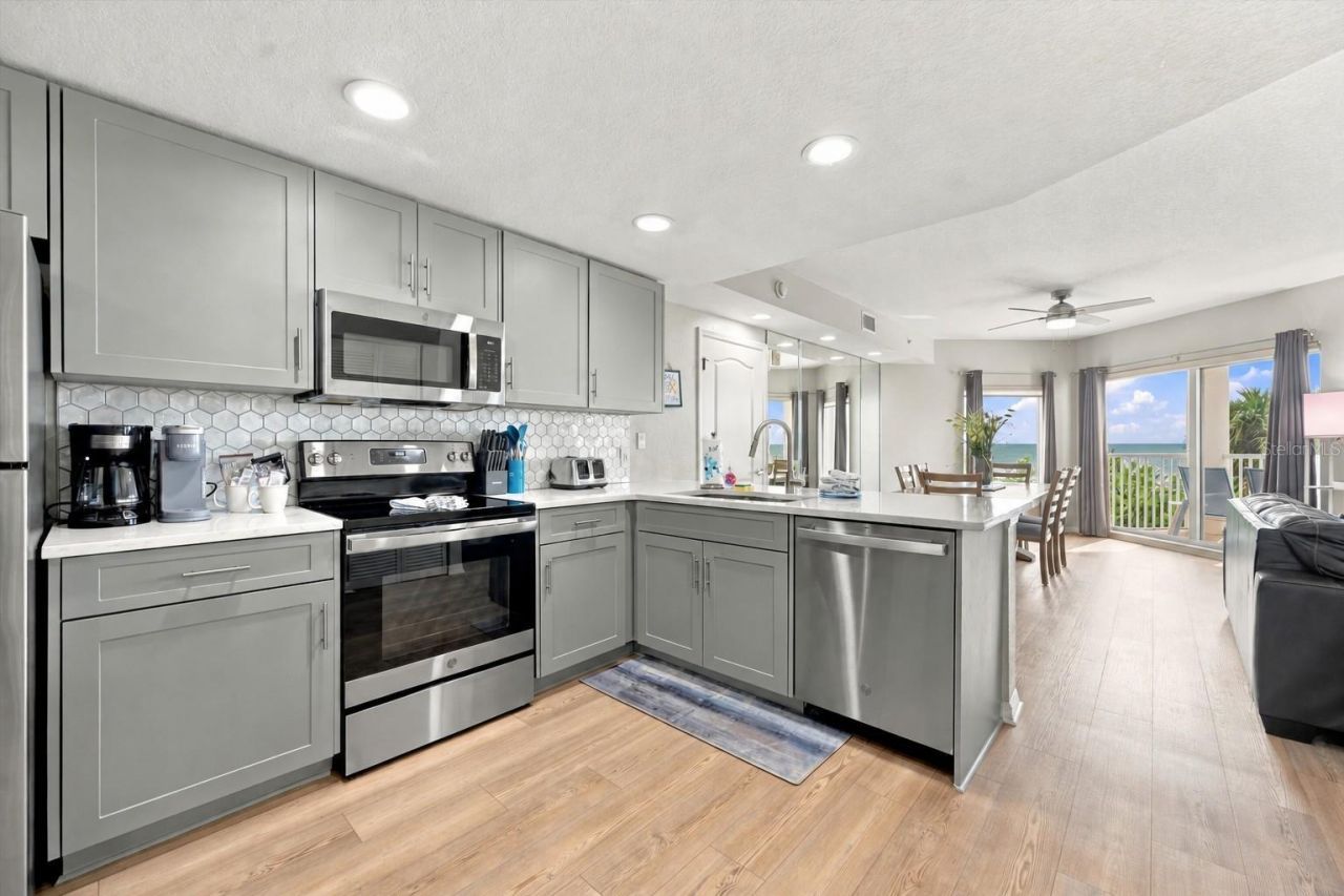 12000 Gulf Boulevard, Unit 206W-205W, Treasure Island, FL 33706 Photo
