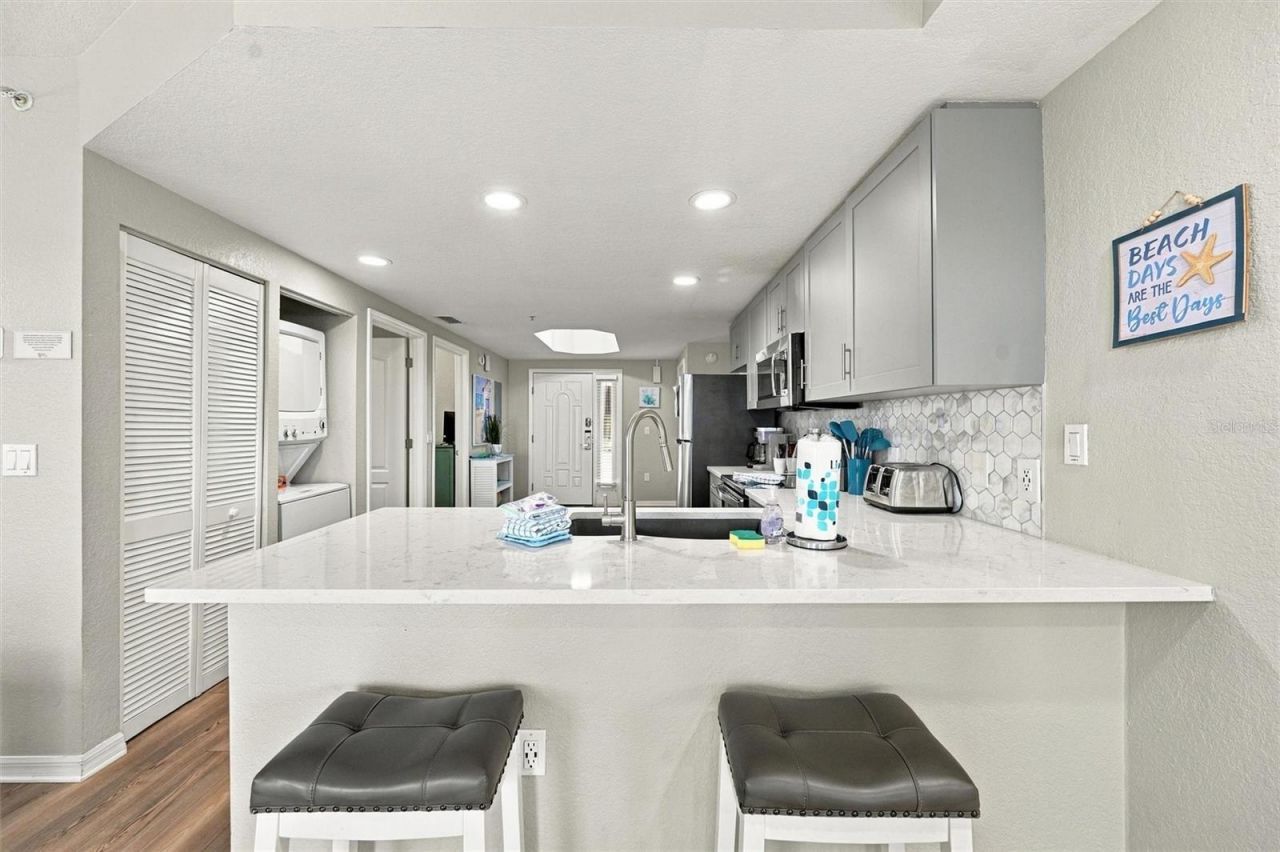 12000 Gulf Boulevard, Unit 206W-205W, Treasure Island, FL 33706 Photo
