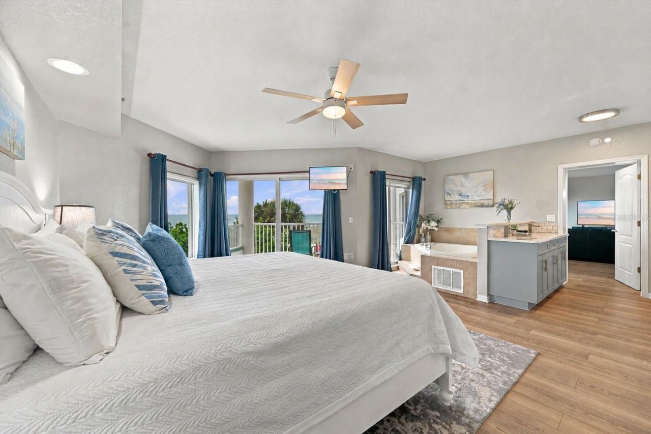 12000 Gulf Boulevard, Unit 206W-205W, Treasure Island, FL 33706 Photo