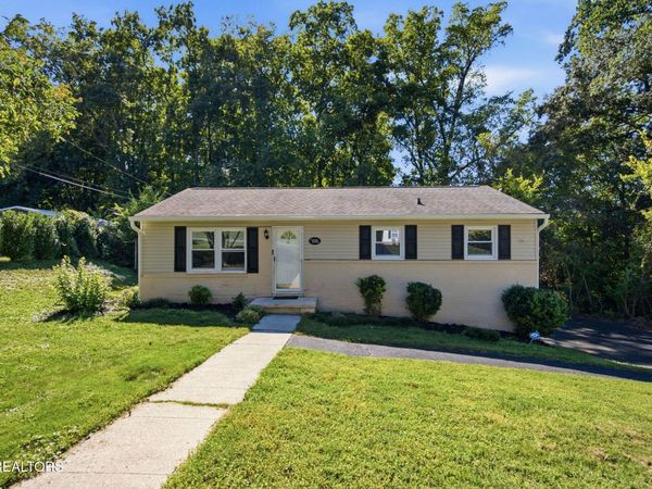 1319 Pandora Rd, Knoxville, TN 37919