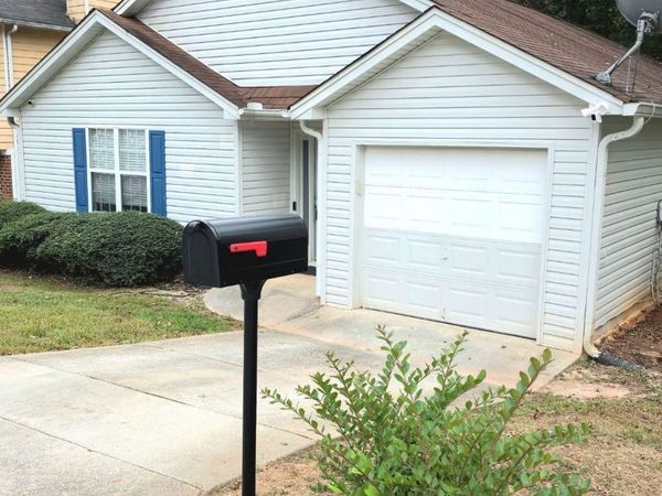 4231 Chestnut Lake Avenue, Lithonia, GA 30038