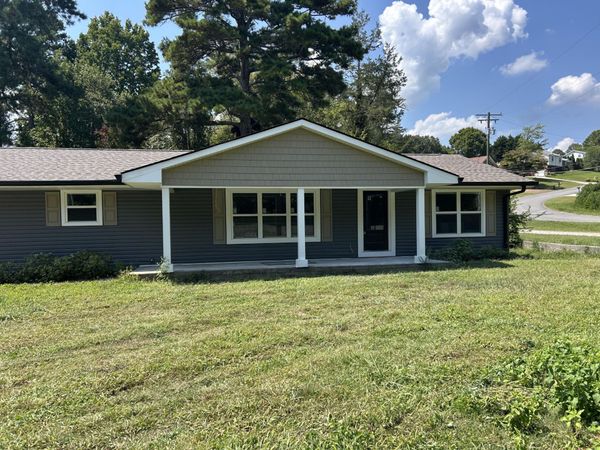 1610 Johnson Road , Chickamauga, GA 30707