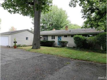 3502 Hickory Road, Mishawaka, IN 46545