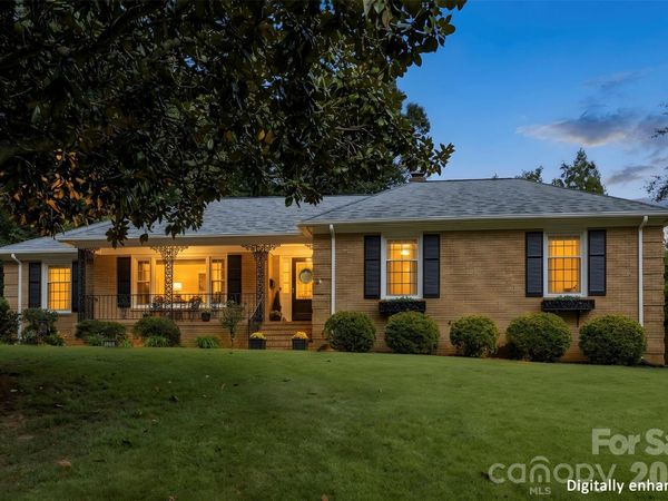 1216 Queensgate Street , Gastonia, NC 28054