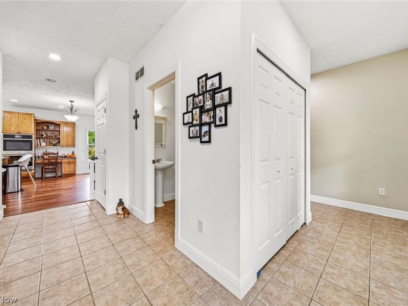 213 Canfield Drive, Chardon, OH 44024 Photo 15
