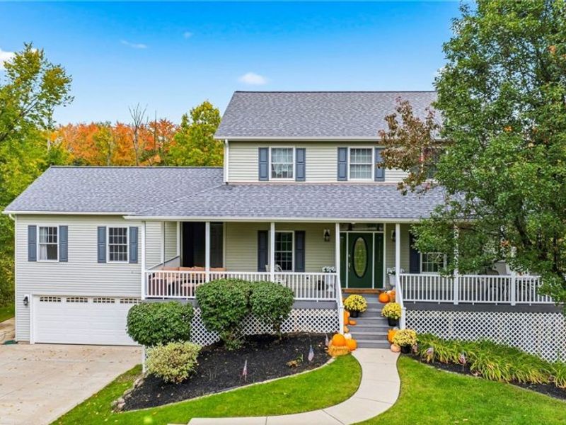 213 Canfield Drive, Chardon, OH 44024 Photo 3