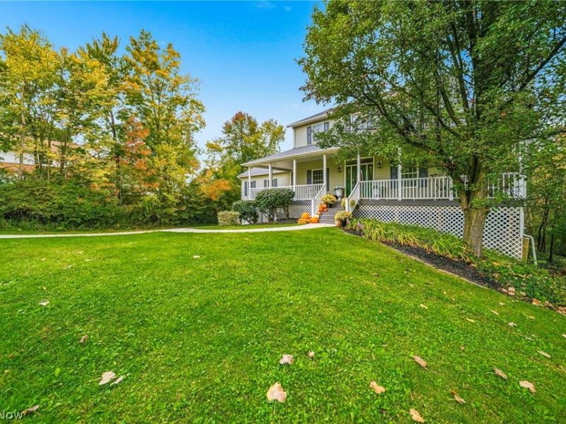 213 Canfield Drive, Chardon, OH 44024 Photo 5