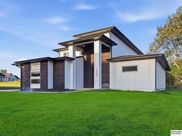 1649 E Ridge Way, Ashland, NE 68003