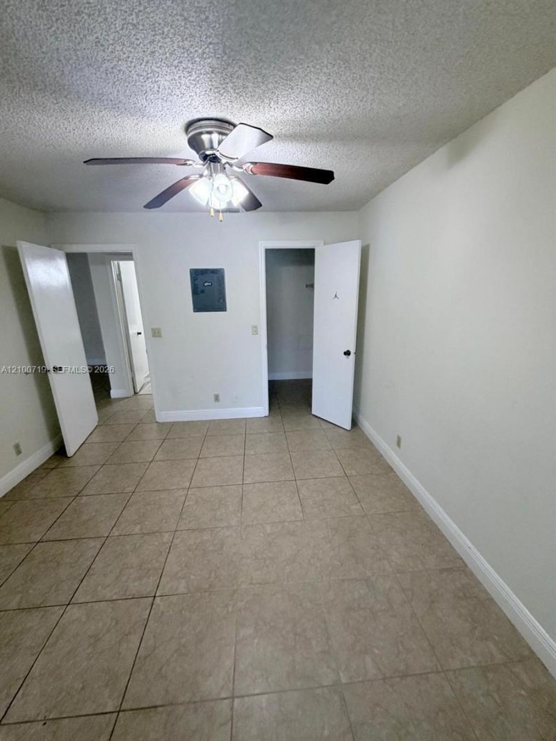 3450 N Pinewalk Dr N , Unit 424, Margate, FL 33063 Photo