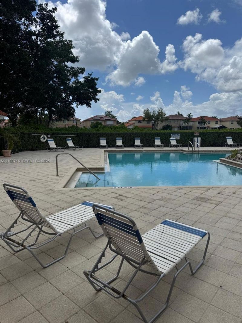3450 N Pinewalk Dr N , Unit 424, Margate, FL 33063 Photo