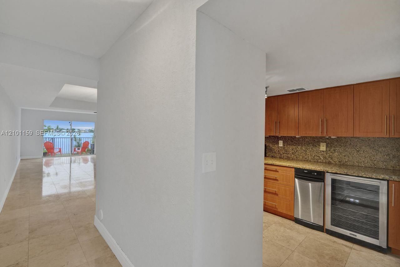 12346 NW 11th Ln , Unit 1009, Miami, FL 33182 Photo