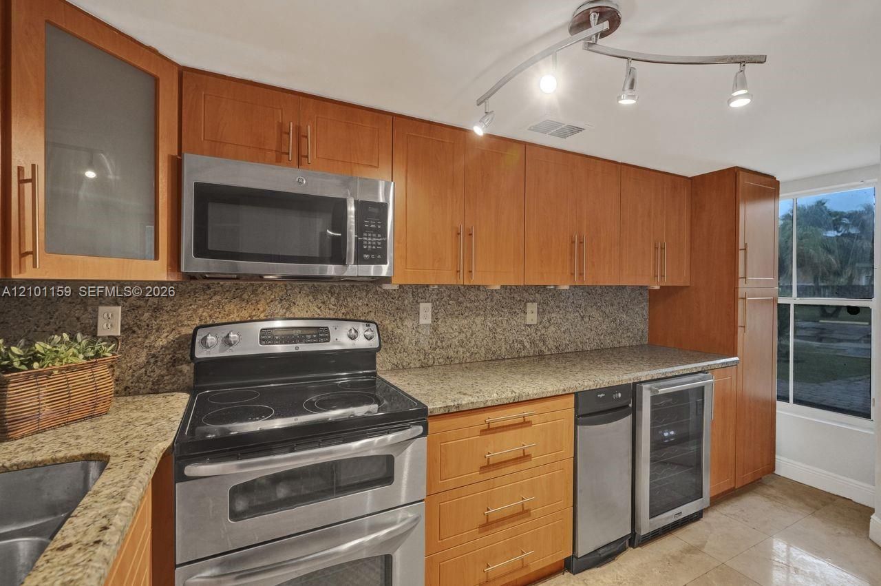 12346 NW 11th Ln , Unit 1009, Miami, FL 33182 Photo