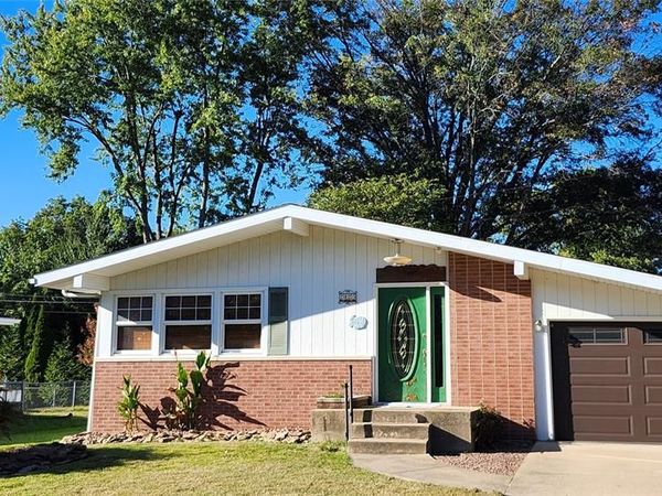 2125 Saint Michael Court S, Highland, IL 62249