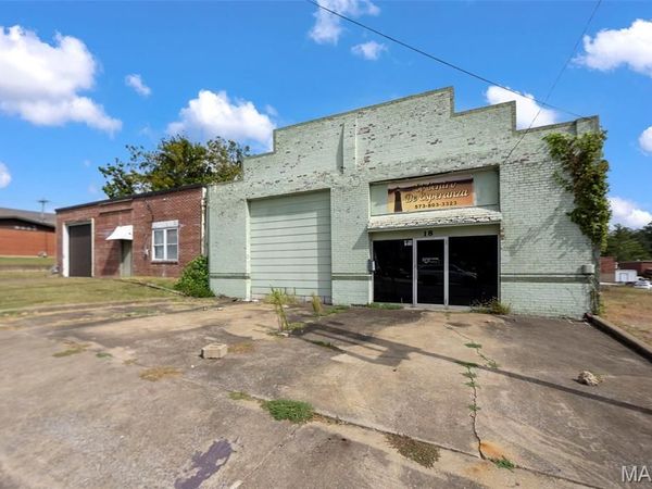 16 & 18 N Frederick , Cape Girardeau, MO 63701