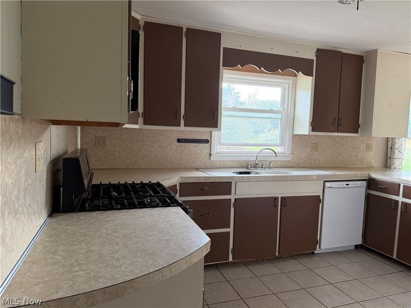 999 W Hutton Road, Wooster, OH 44691 Photo 13