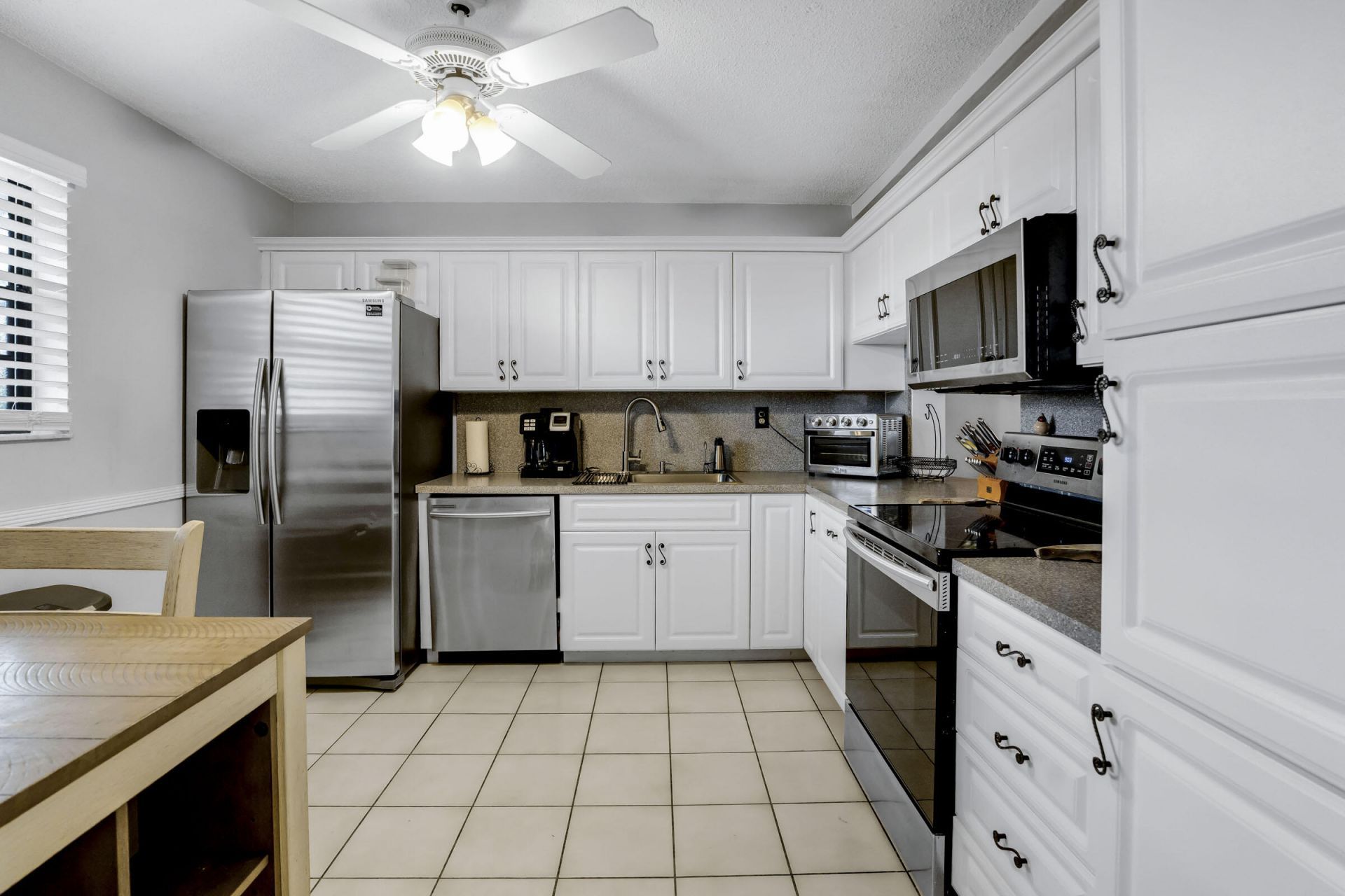 4960 E Sabal Palm Boulevard, Unit 414, Tamarac, FL 33319 Photo
