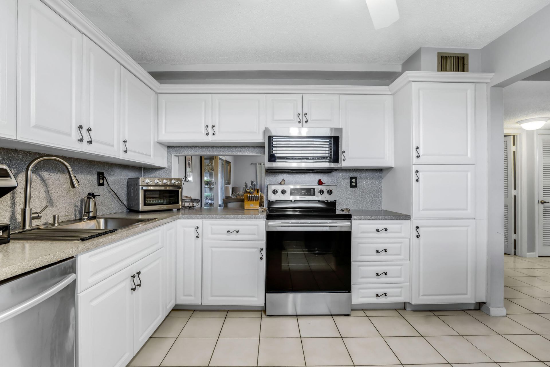 4960 E Sabal Palm Boulevard, Unit 414, Tamarac, FL 33319 Photo