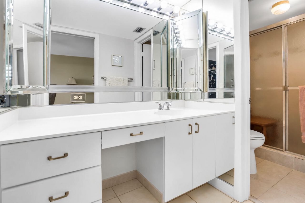 4960 E Sabal Palm Boulevard, Unit 414, Tamarac, FL 33319 Photo