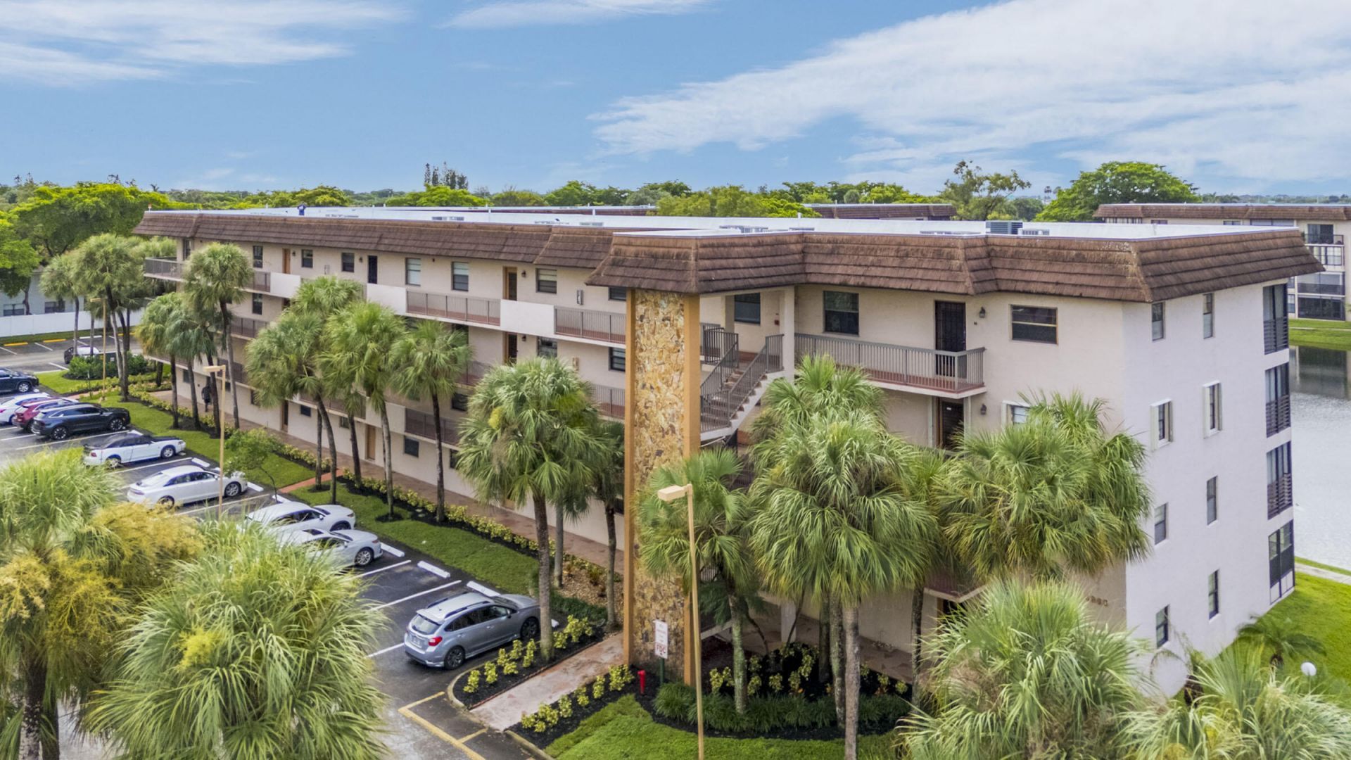 4960 E Sabal Palm Boulevard, Unit 414, Tamarac, FL 33319 Photo