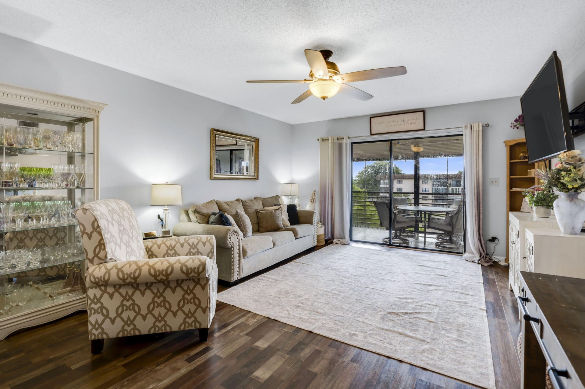 4960 E Sabal Palm Boulevard, Unit 414, Tamarac, FL 33319 Photo