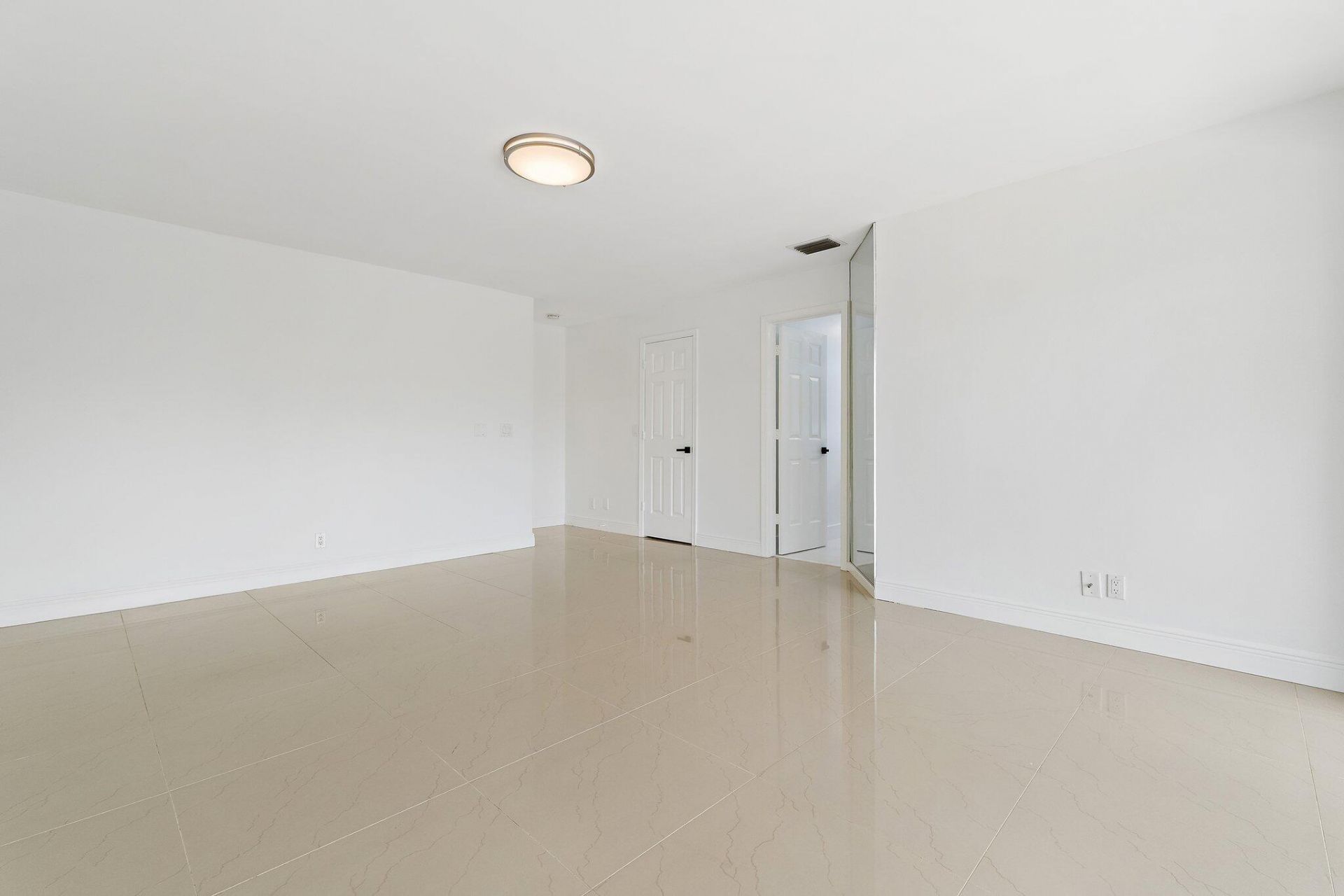 15 Tournament Boulevard, Palm Beach Gardens, FL 33418 Photo