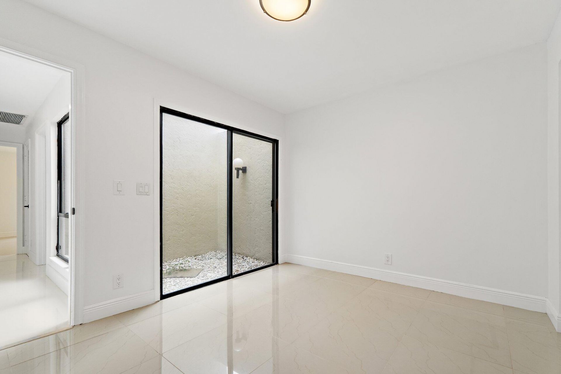 15 Tournament Boulevard, Palm Beach Gardens, FL 33418 Photo